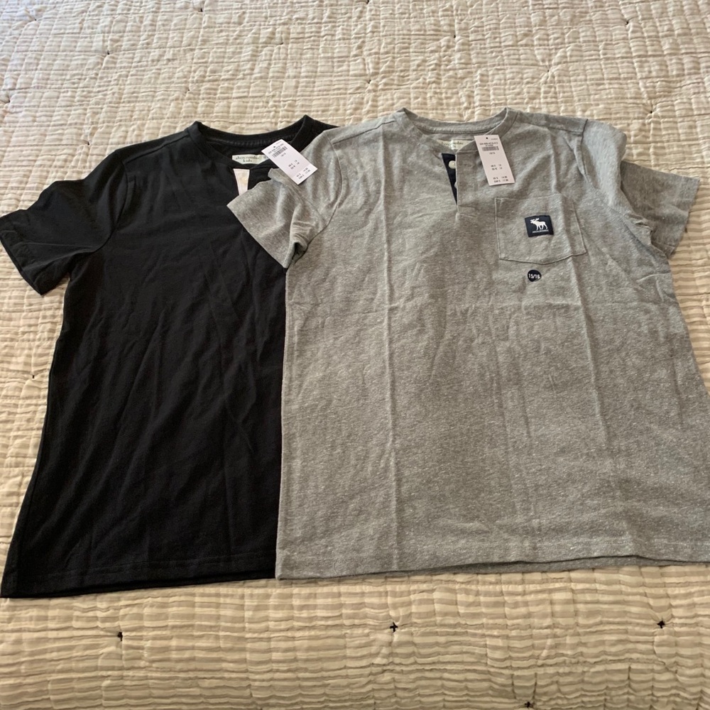 Short sleeve Henley size 15/16